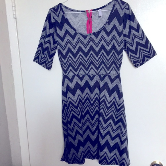 Zig zagged retro style dress by Xhilaration. - Picture 6 of 7
